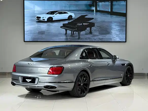 Bentley Flying Spur 2024