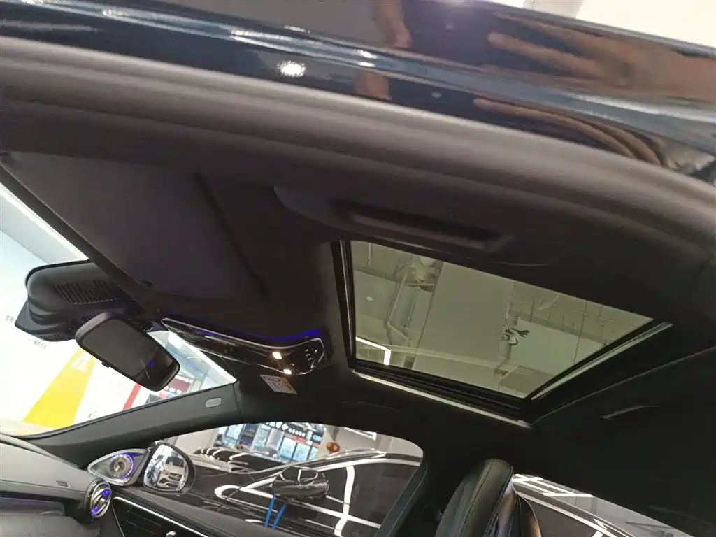 Mercedes-Benz C-Class 2022 — фото 18
