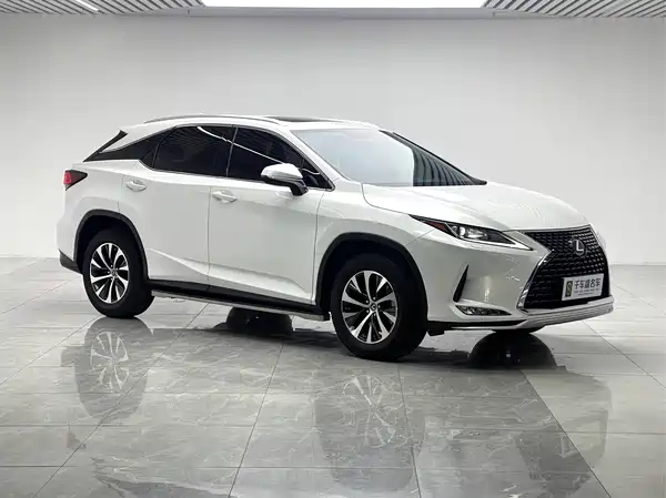 Lexus RX 2022