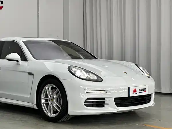 Porsche Panamera 2016