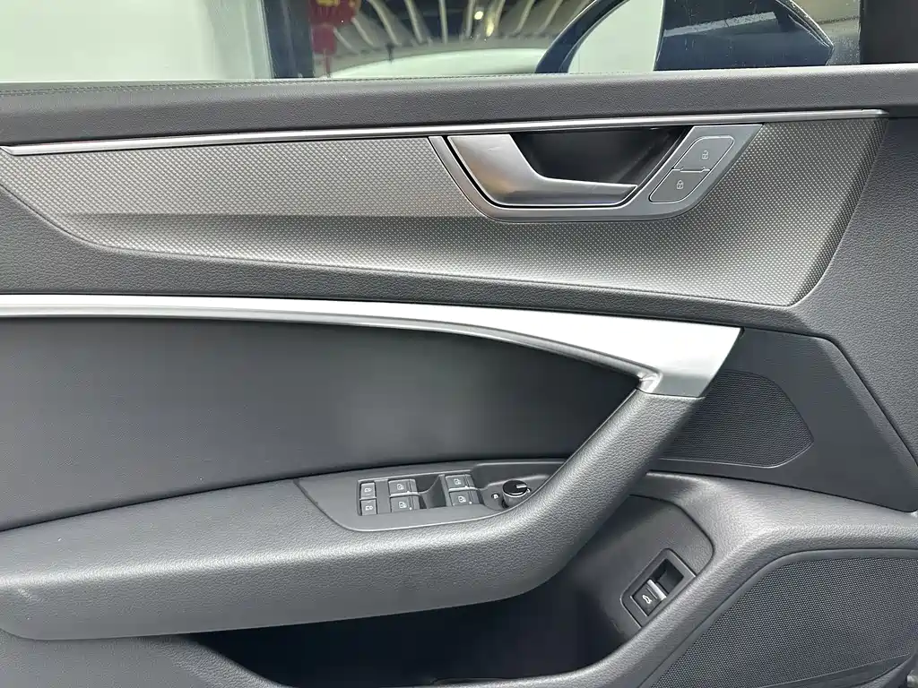 Audi A6L 2023 — фото 20