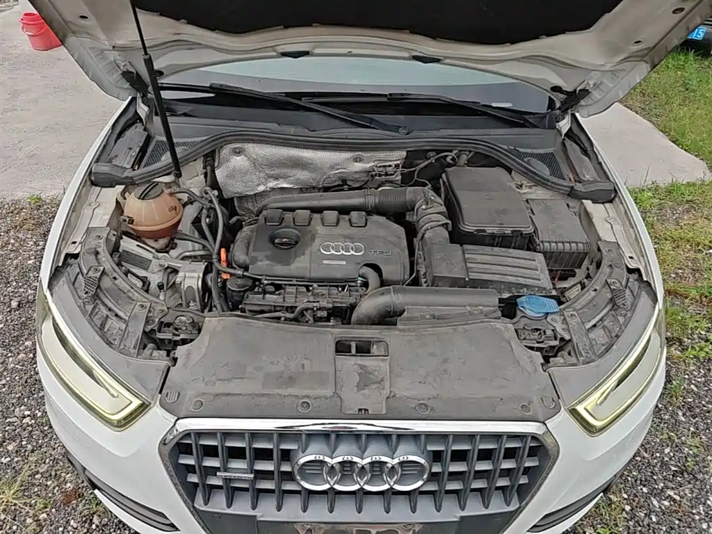 Audi Q3 2014 — фото 20
