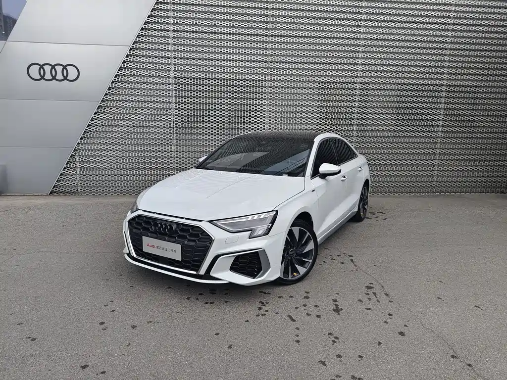 Audi A3 2024 — фото 2