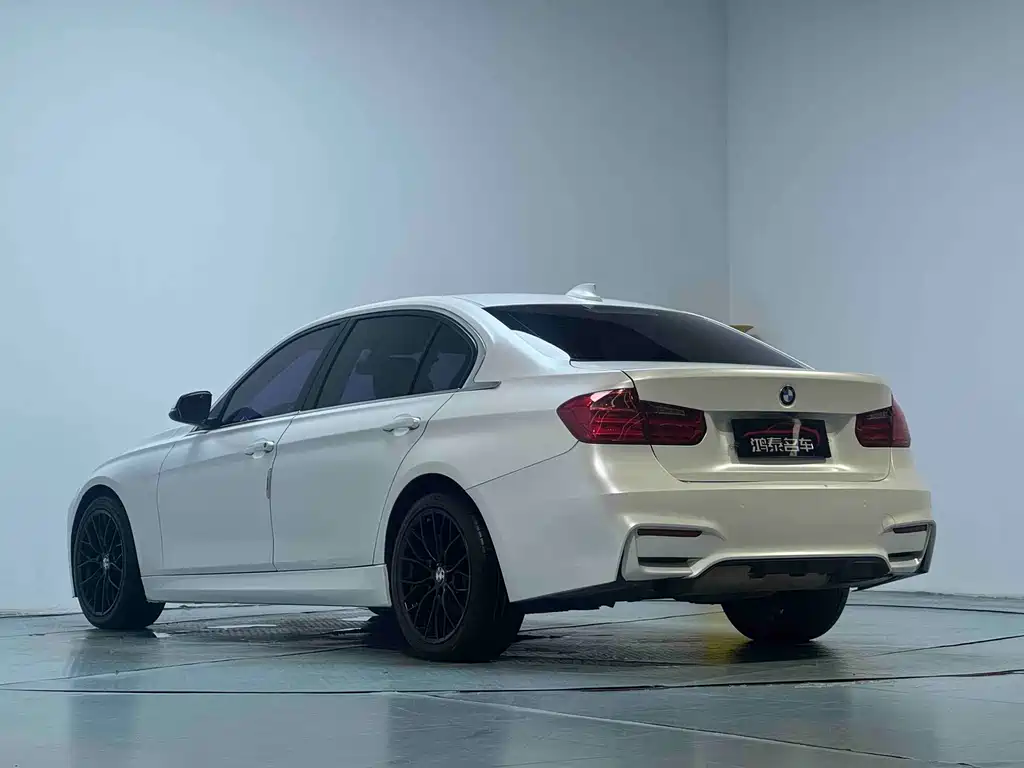 BMW 3 Series 2015 — фото 17