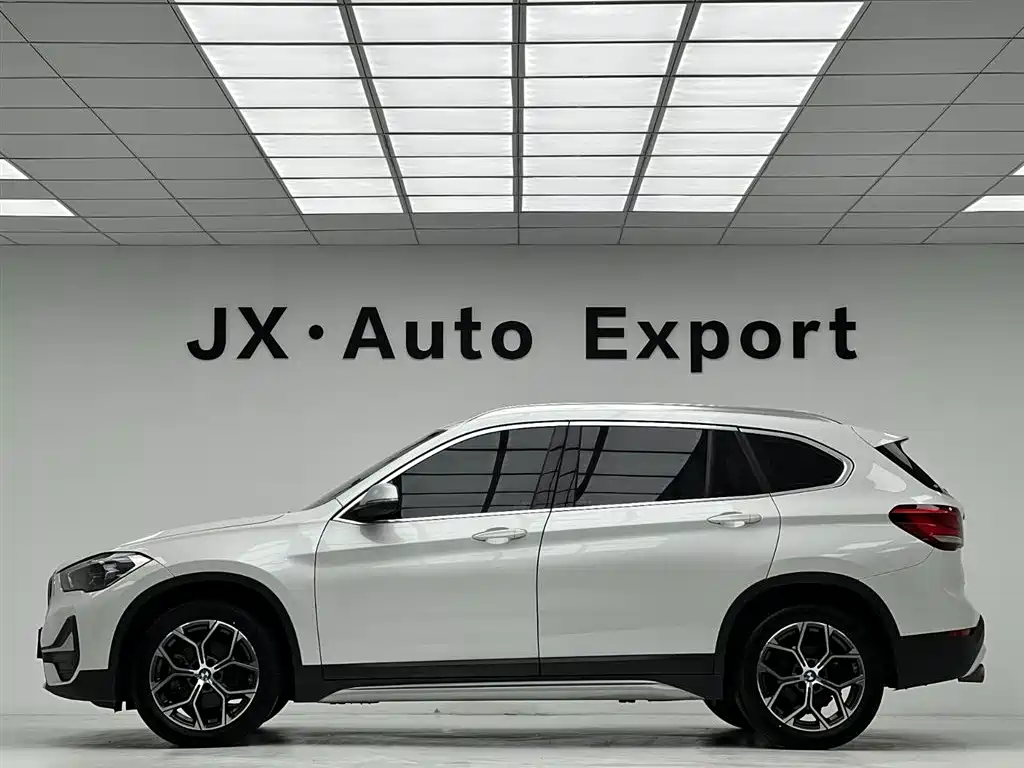 BMW X1 2022 — фото 10