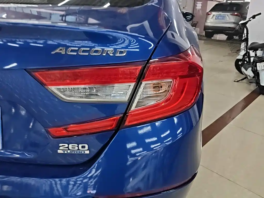 Honda Accord 2019 — фото 8