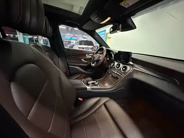 Mercedes-Benz GLC 2016