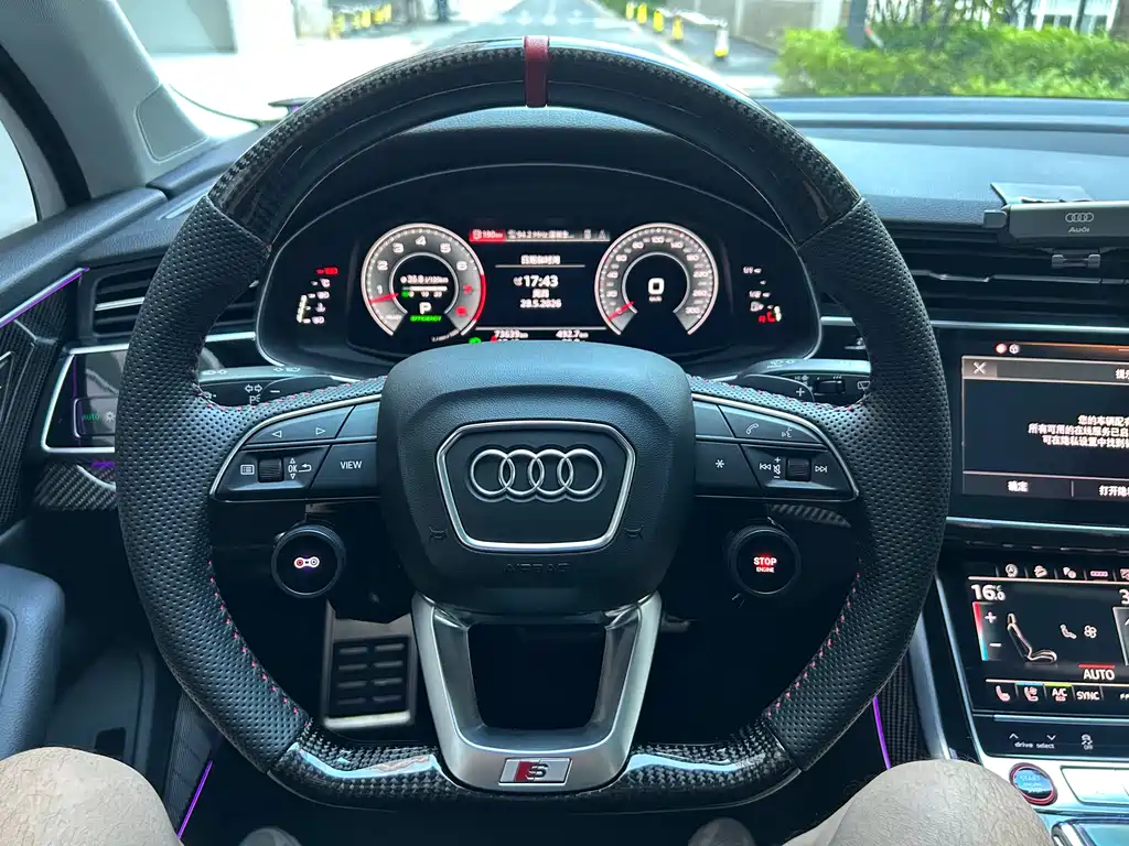 Audi Q7 2021 — фото 15