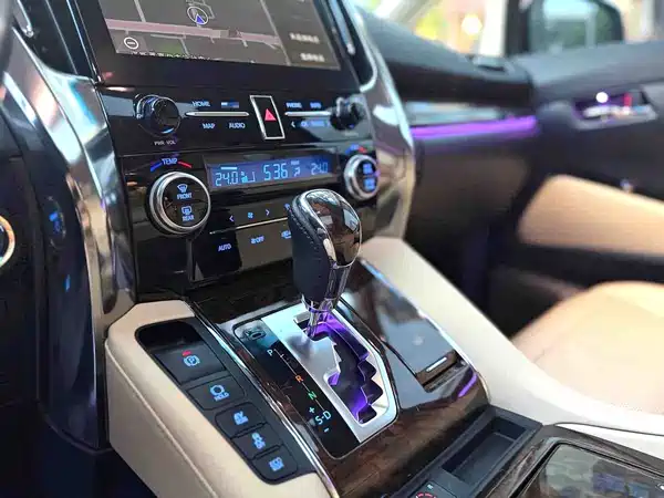 Toyota Alphard 2021