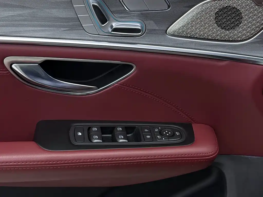 Jetour Jietu X70 PLUS 2023 — фото 11