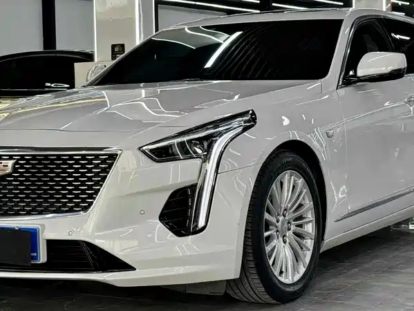 Cadillac CT6 2022