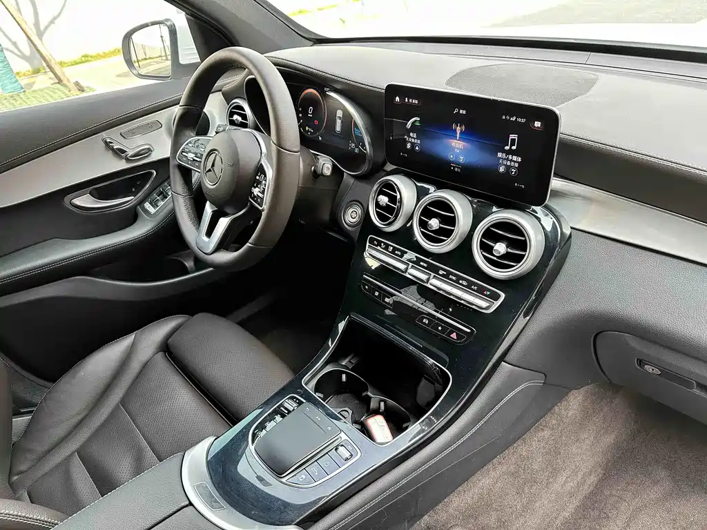 Mercedes-Benz GLC 2021 — фото 13