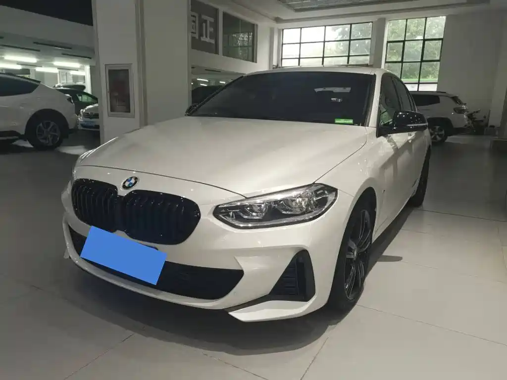 BMW 1 Series 2023
