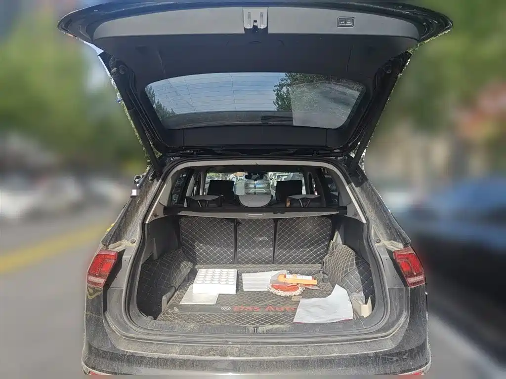 Volkswagen Tiguan L 2021 — фото 20