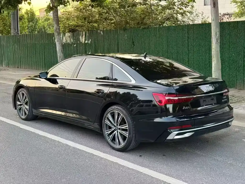 Audi A6L 2023