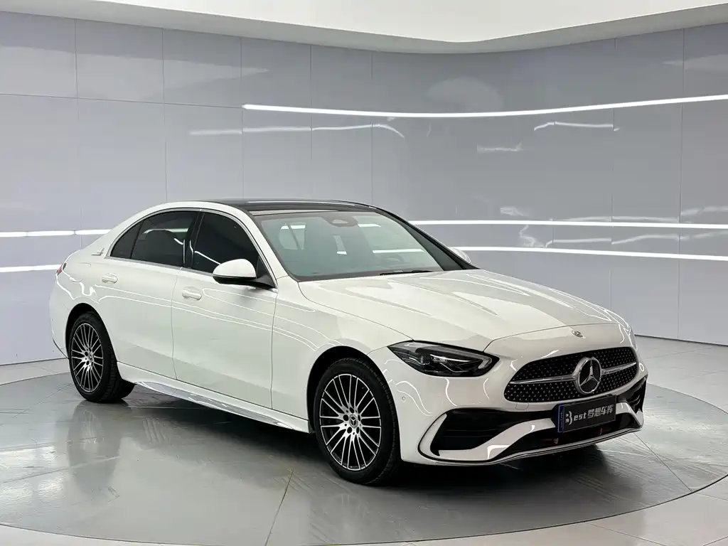 Mercedes-Benz C-Class 2023 — фото 3