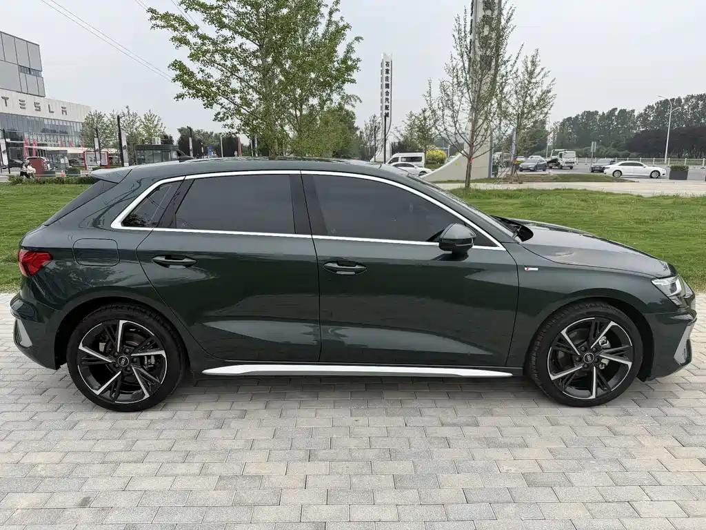 Audi A3 2023 — фото 3