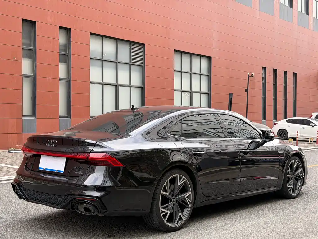 Audi A7L 2022 — фото 17