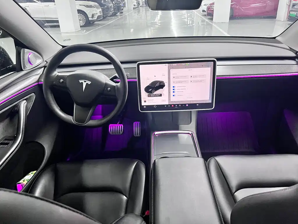 Tesla Model Y 2024 — фото 12