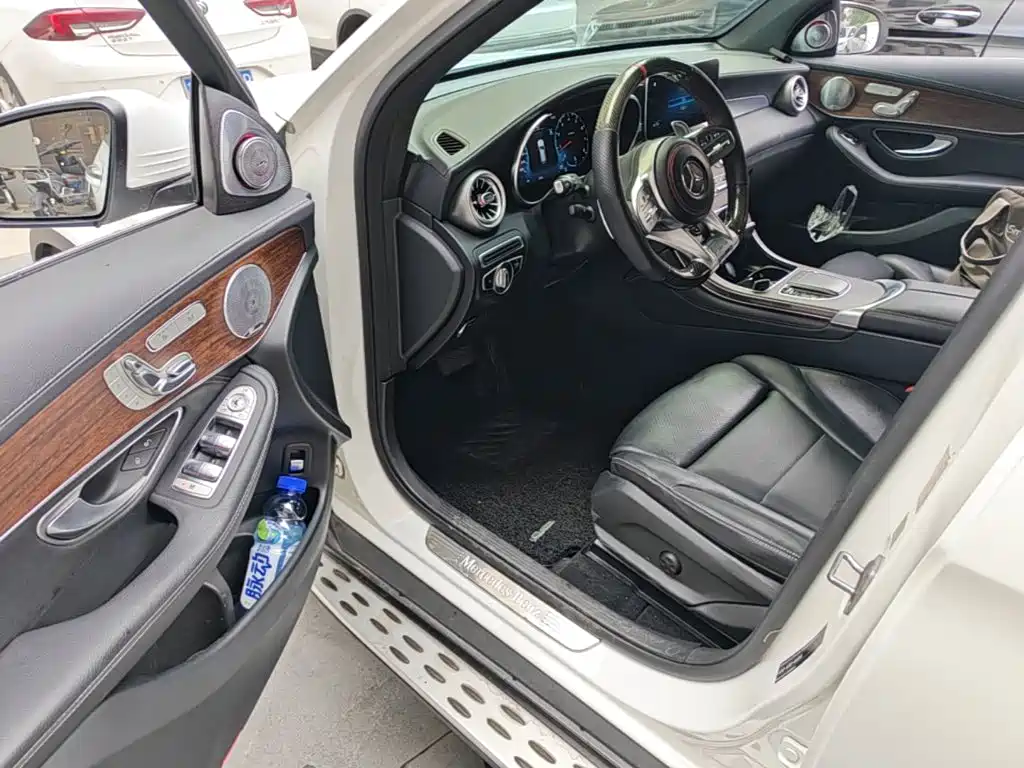 Mercedes-Benz GLC 2020 — фото 16