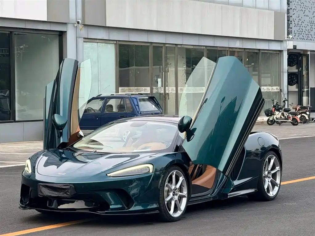 McLaren GT 2022