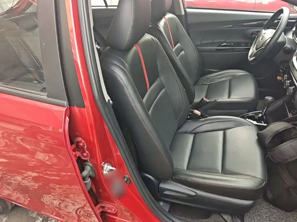 Toyota Yaris L 2020 — фото 25