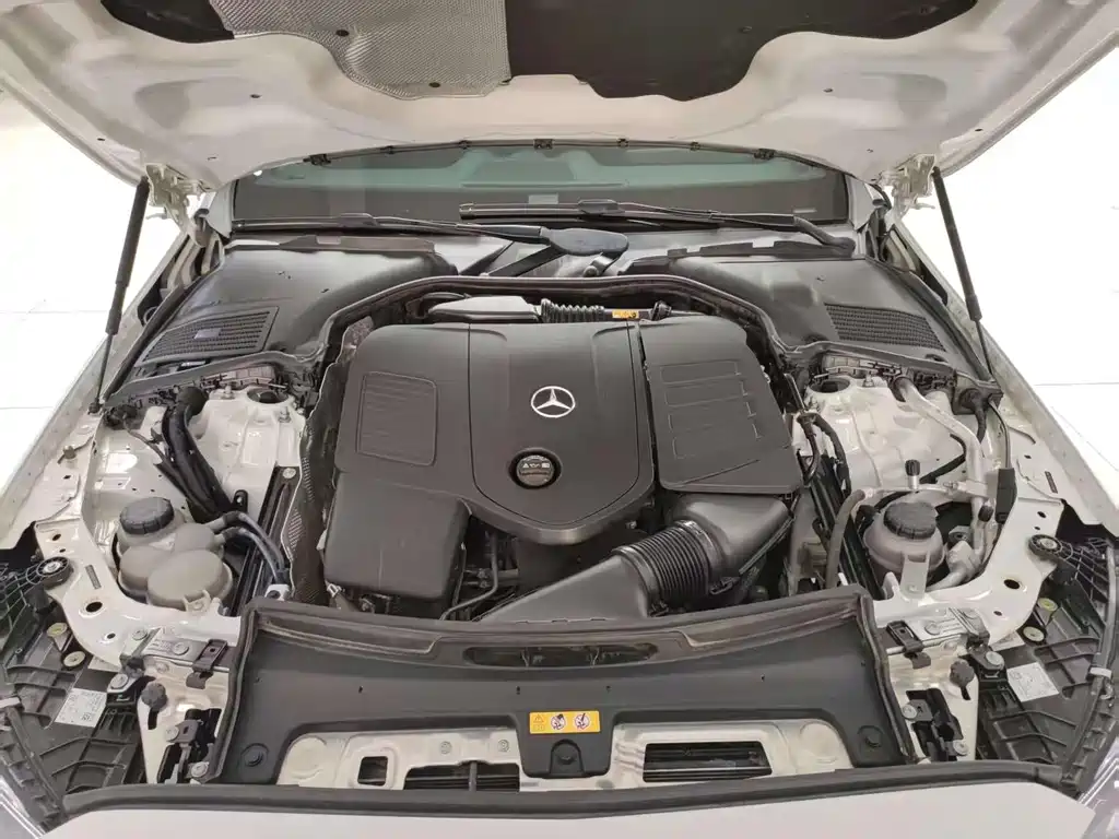 Mercedes-Benz C-Class 2023 — фото 20