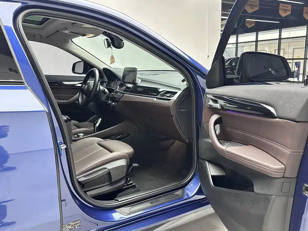 BMW X2 2022 — фото 10