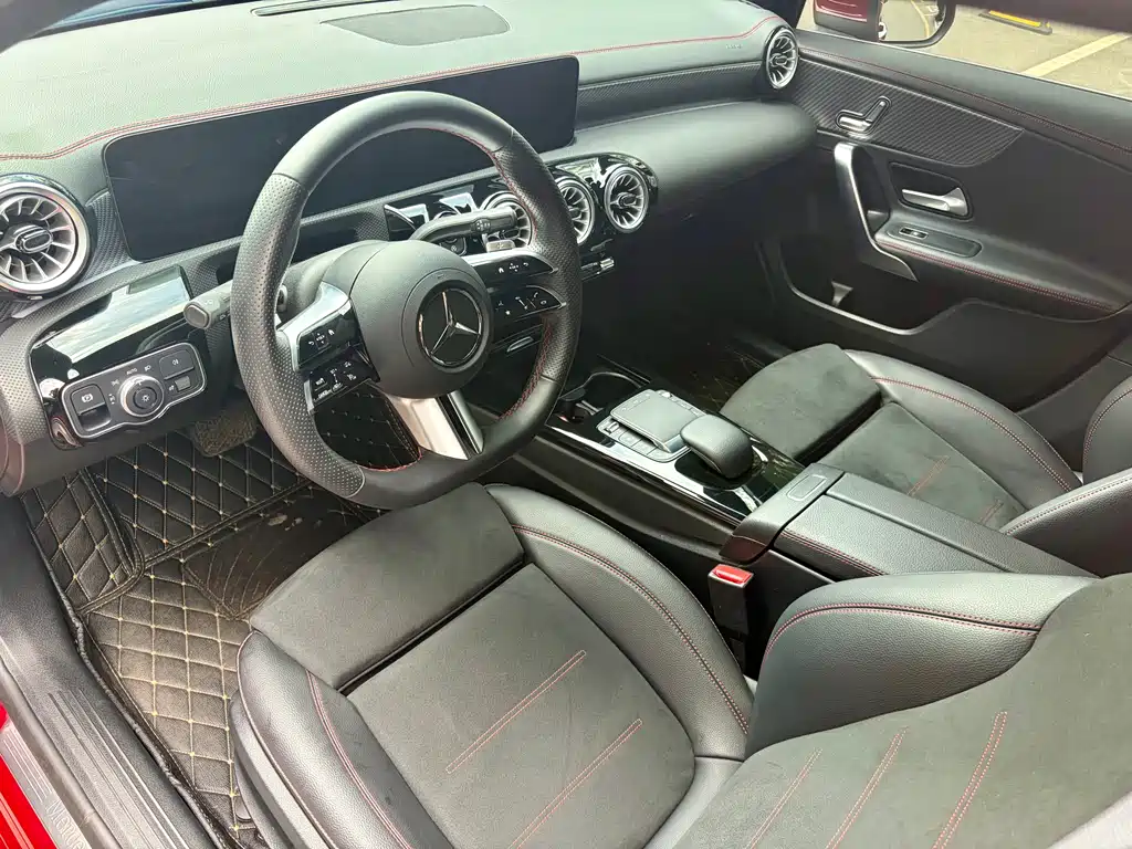 Mercedes-Benz A-Class 2023 — фото 15