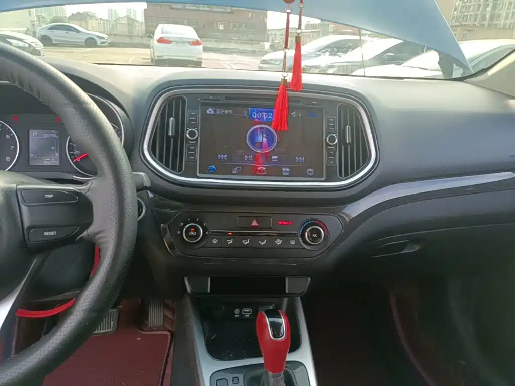 Kia KX3 2016 — фото 13