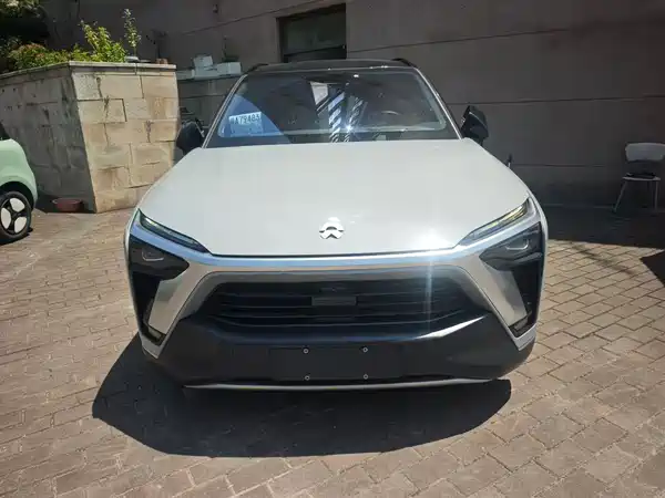 NIO ES8 2022