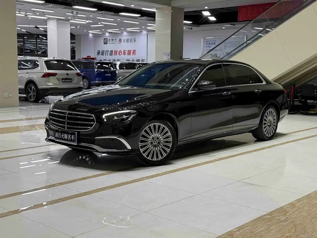 Mercedes-Benz E-Class 2022 — фото 1