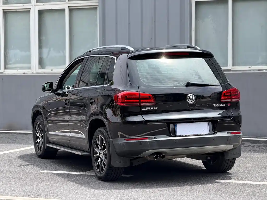Volkswagen Tiguan 2015 — фото 12