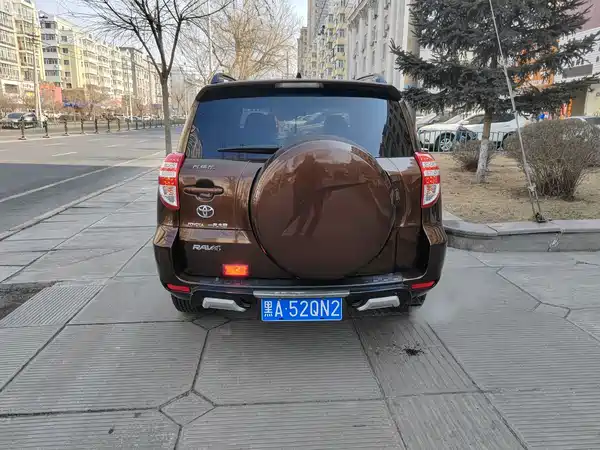 Toyota RAV4 2011