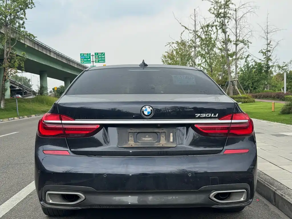 BMW 7 Series 2019 — фото 5