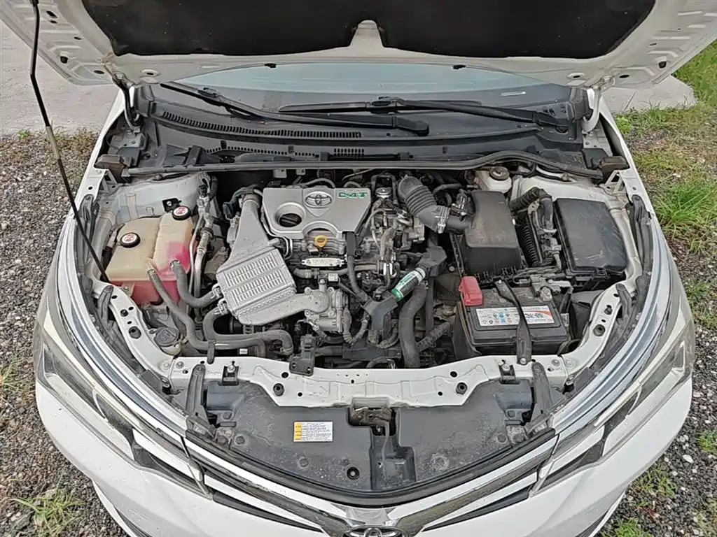 Toyota Corolla 2018 — фото 20