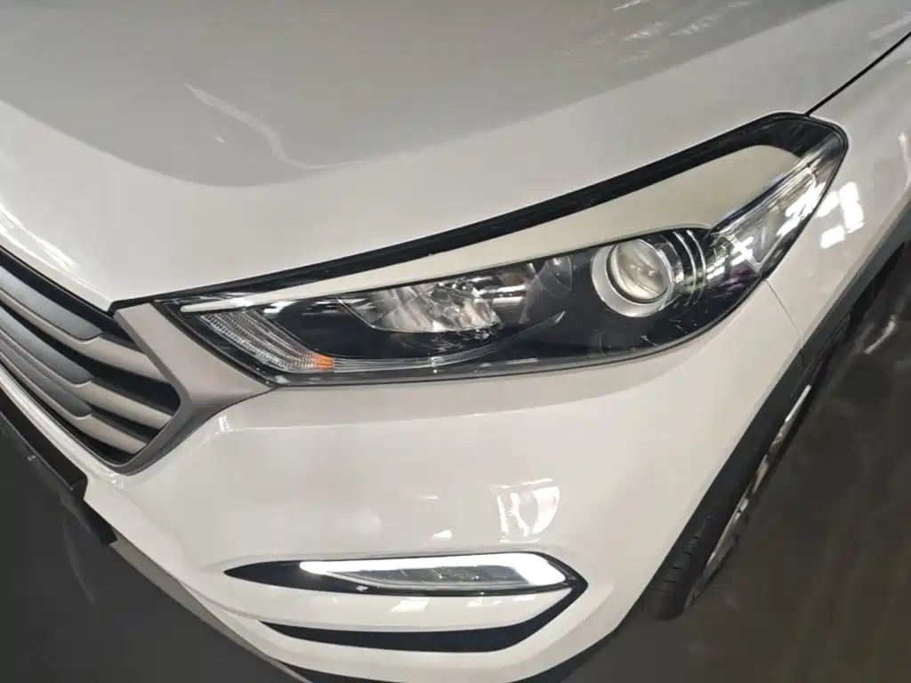 Hyundai Tucson 2018 — фото 24