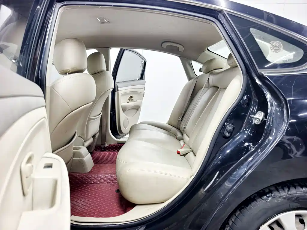 Nissan Sylphy 2016 — фото 12