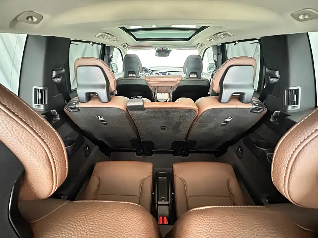 Volvo XC90 2020 — фото 45