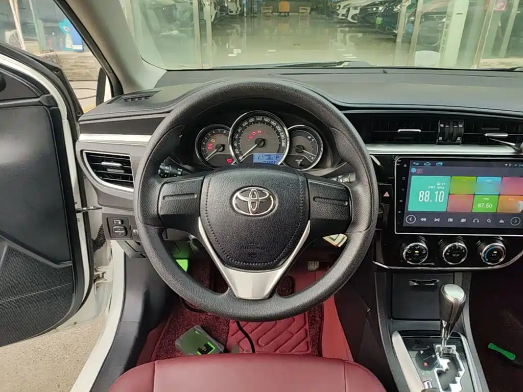 Toyota Corolla 2017 — фото 11
