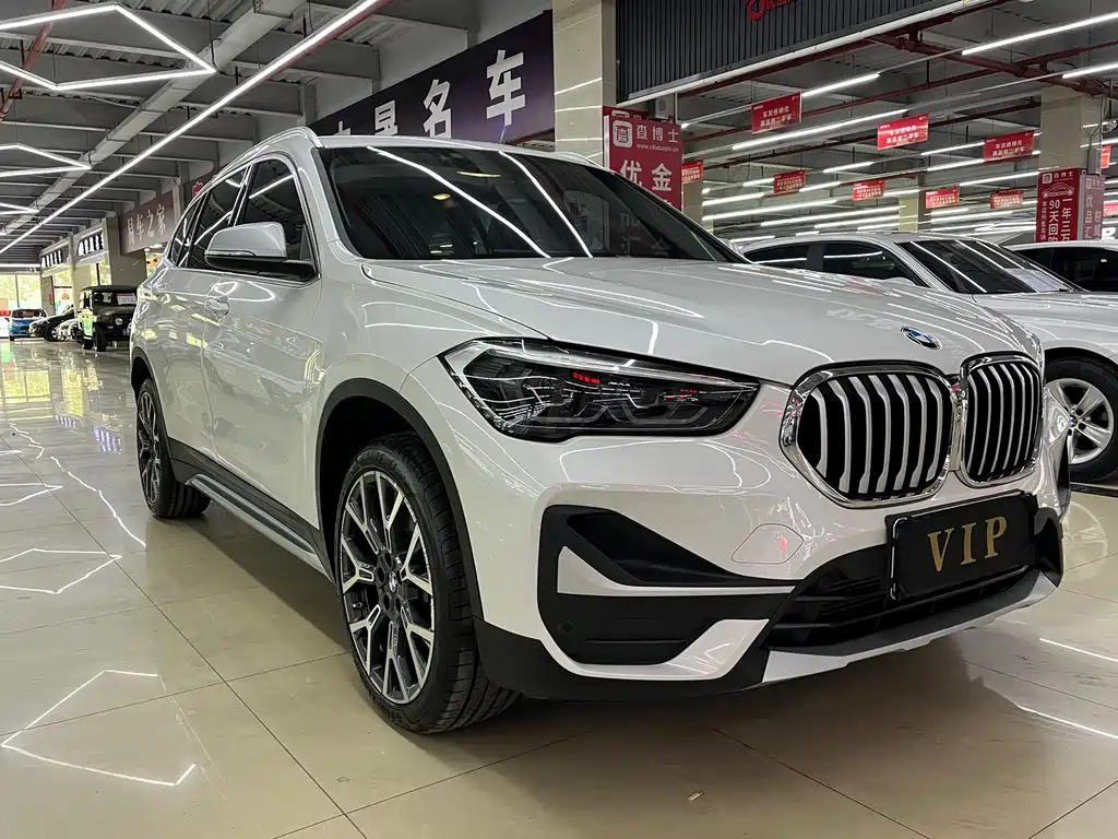BMW X1 2021 — фото 3