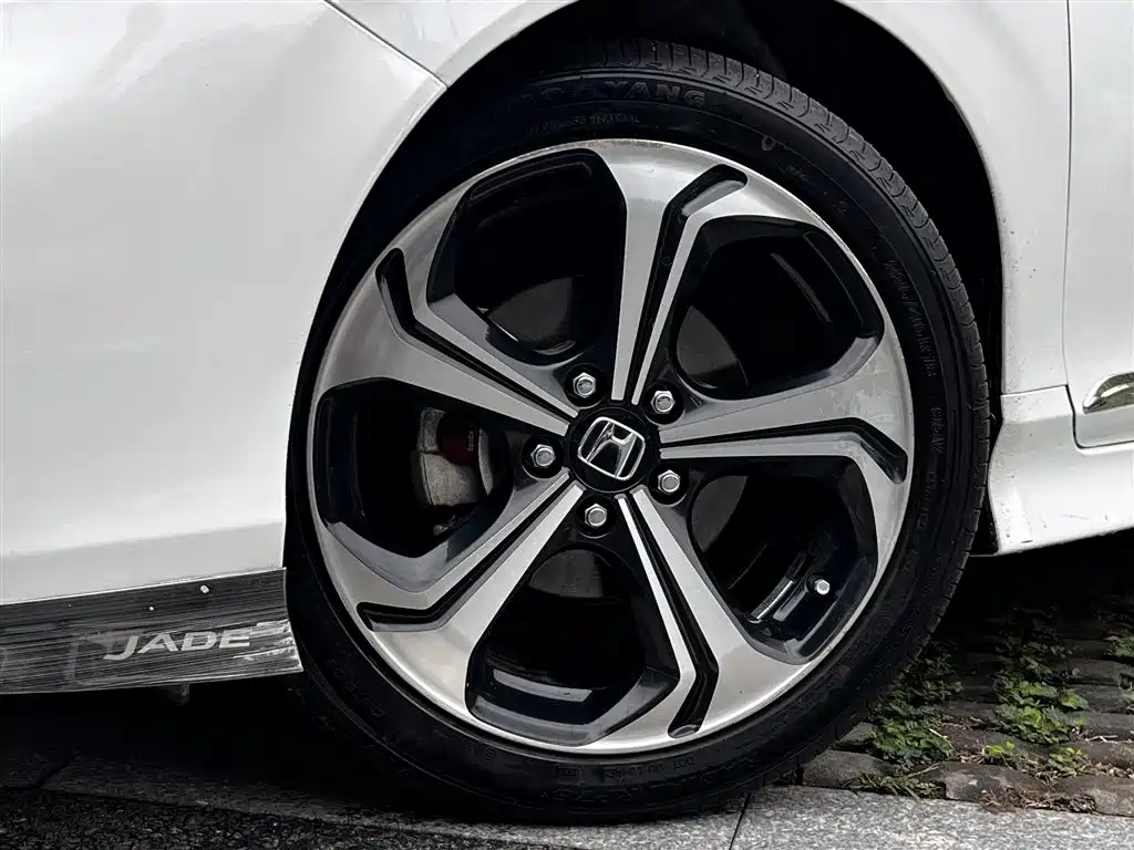 Honda Jade 2018 — фото 6
