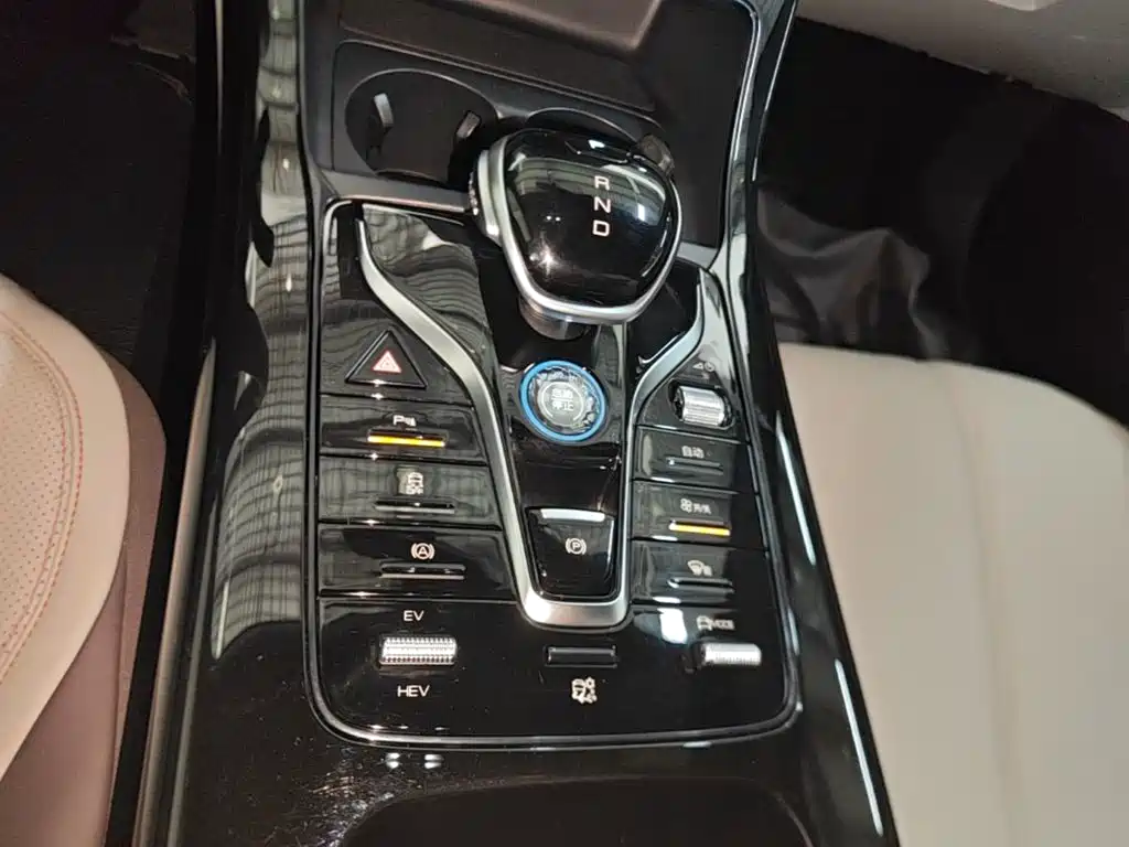 BYD Qin PLUS 2024 — фото 14