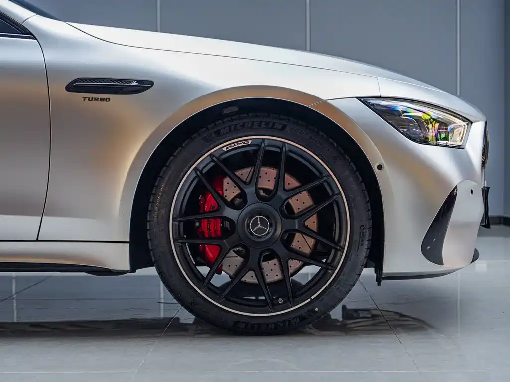 Mercedes-Benz AMG GT 2025 — фото 7