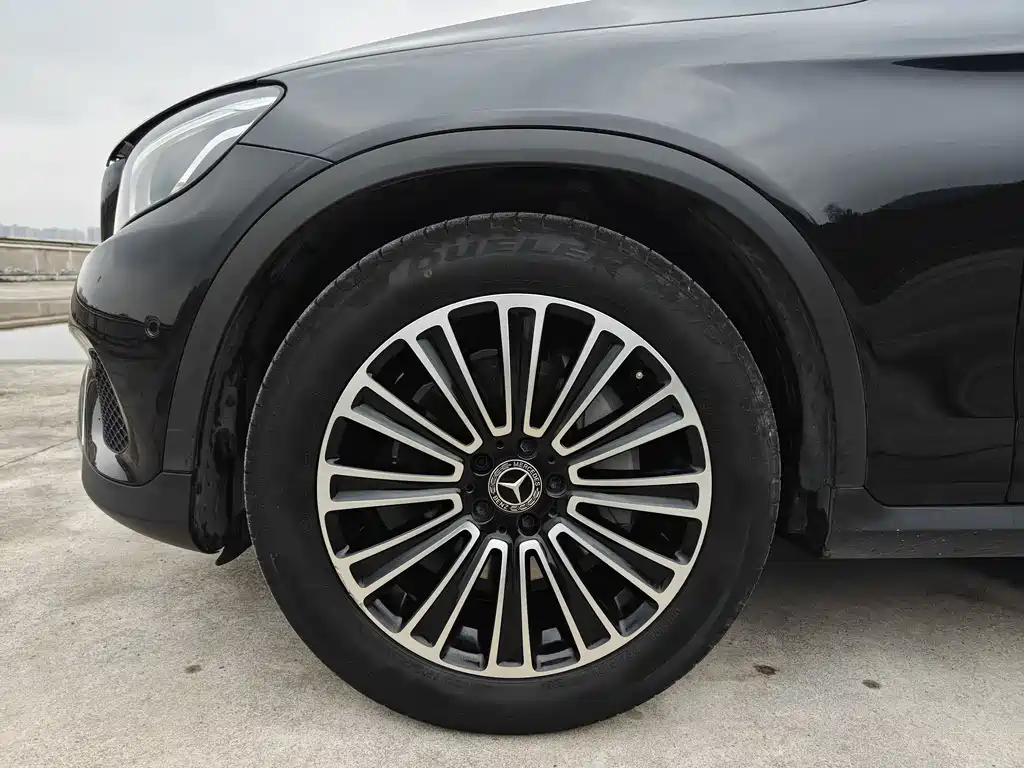 Mercedes-Benz GLC 2019 — фото 13