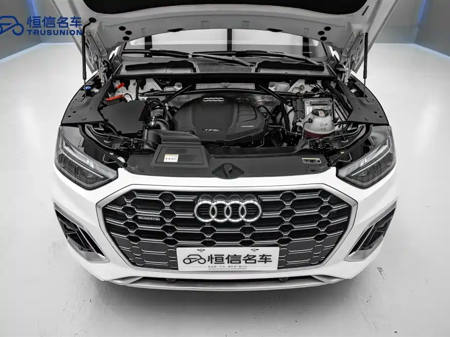 Audi Q5L 2023 — фото 21