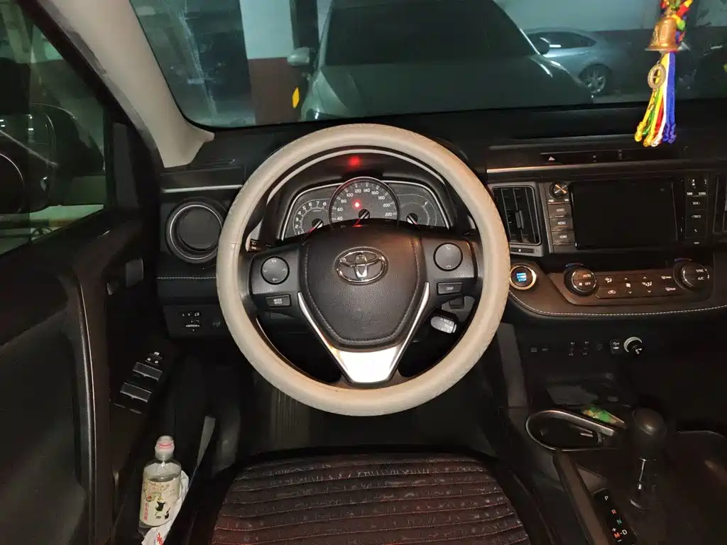 Toyota RAV4 2017