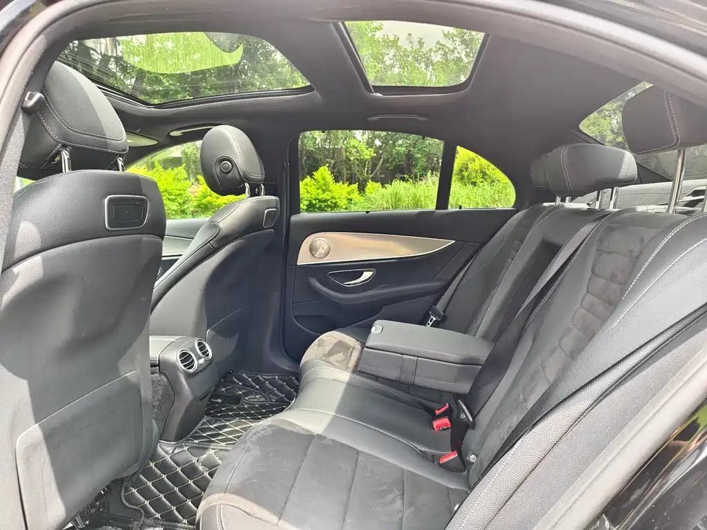 Mercedes-Benz E-Class 2018 — фото 8