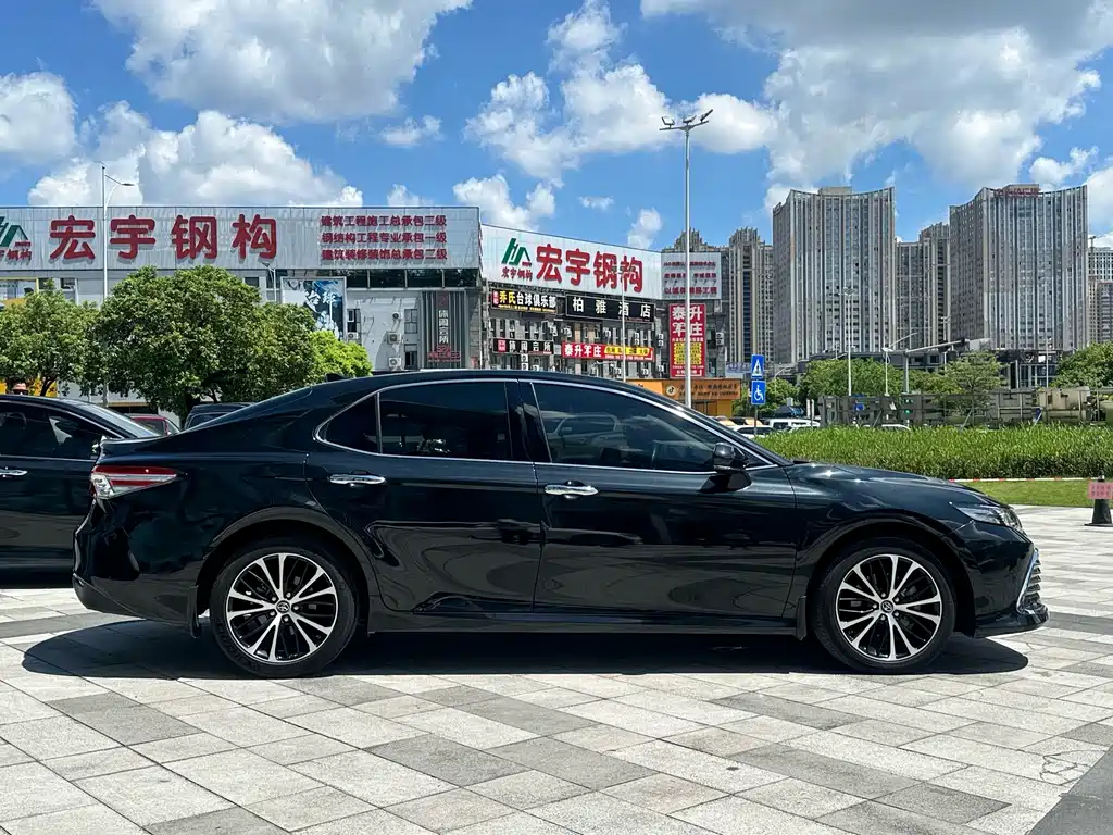 Toyota Camry 2023