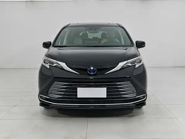 Toyota Sienna 2023